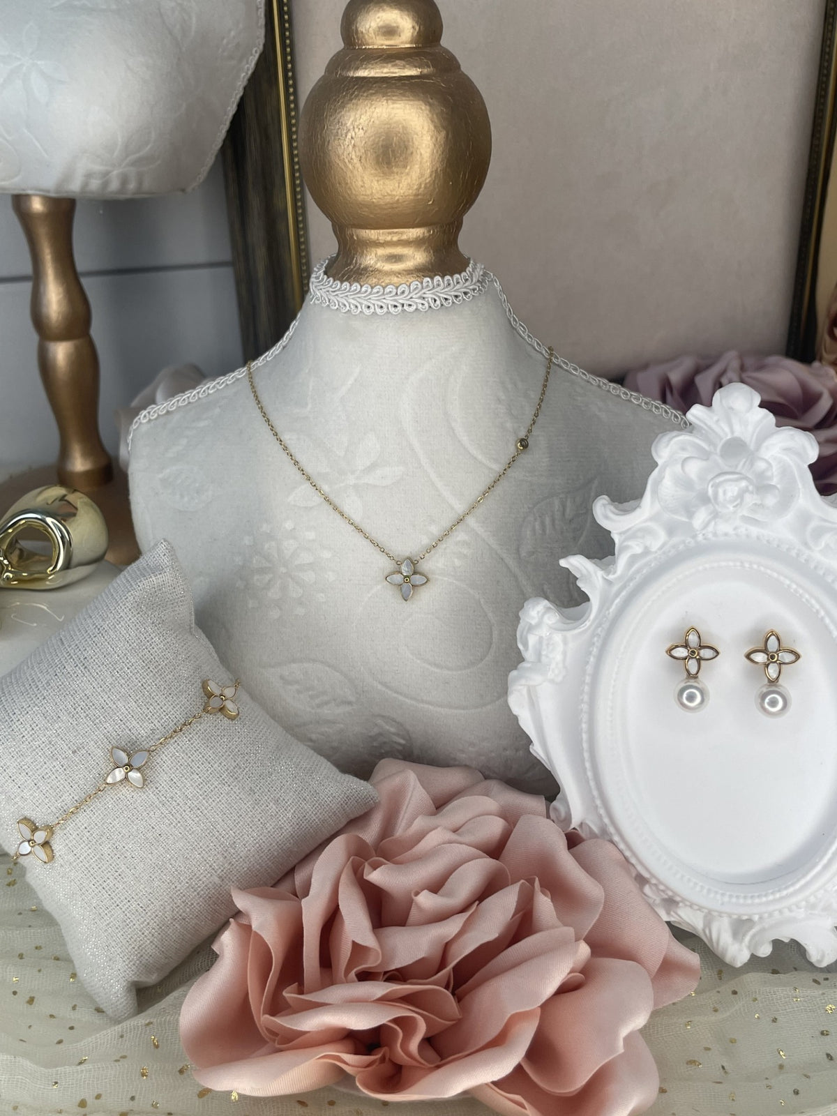 Conjunto Flor de los Recuerdos