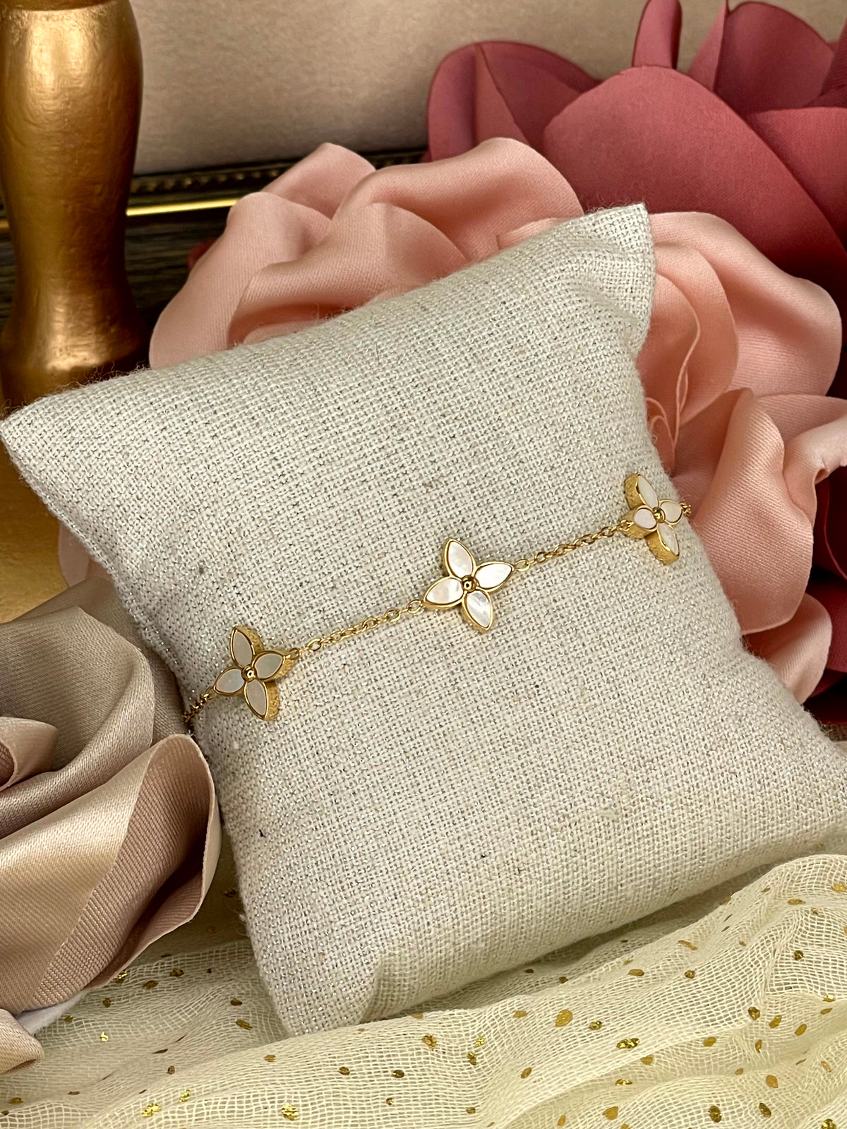 Pulsera Trío Floral Nácar