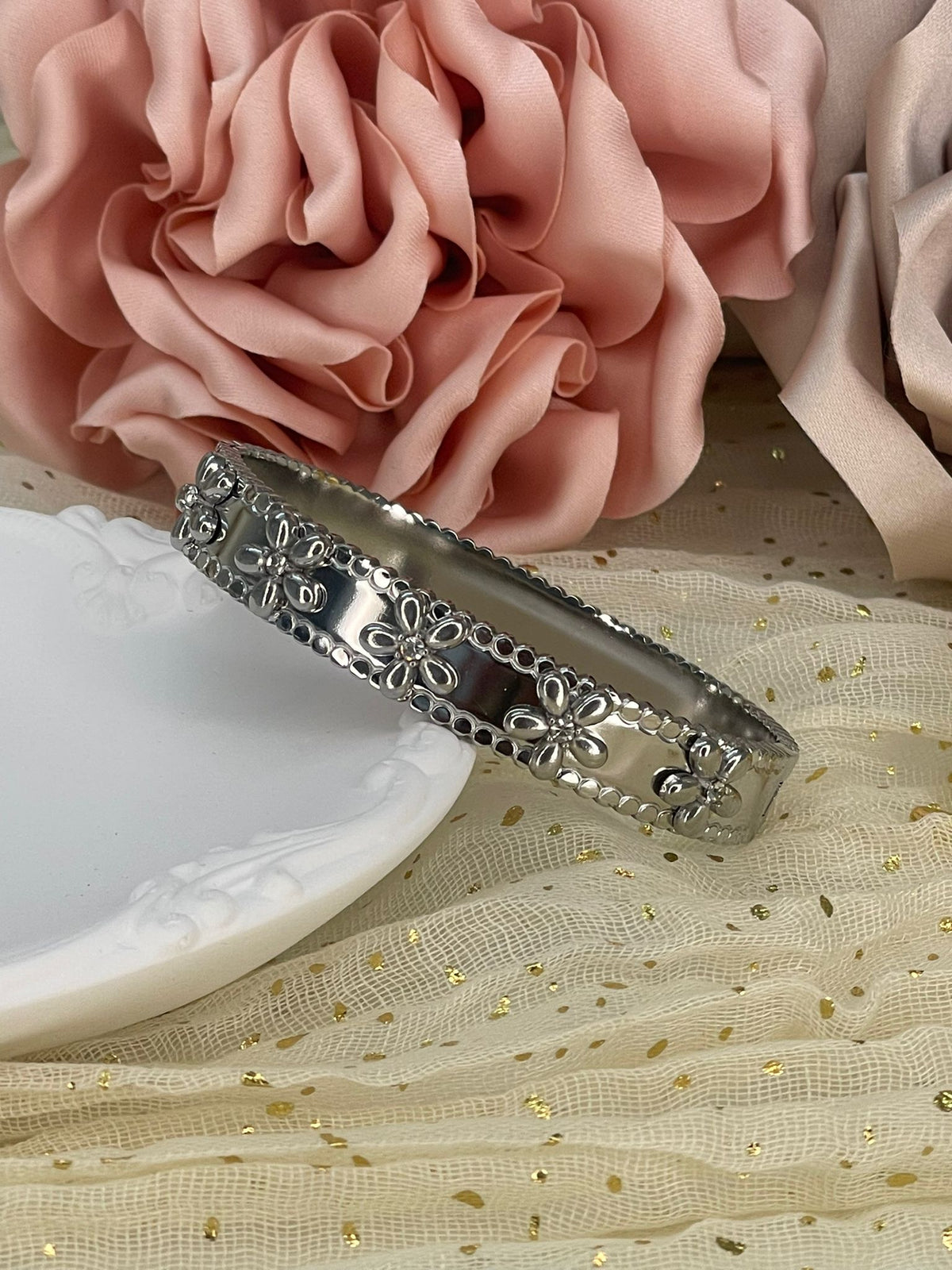 Brazalete "Edén Floral"