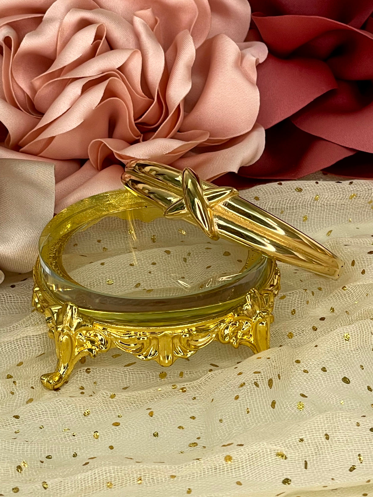 Brazalete Rígido "Lazo de Oro"