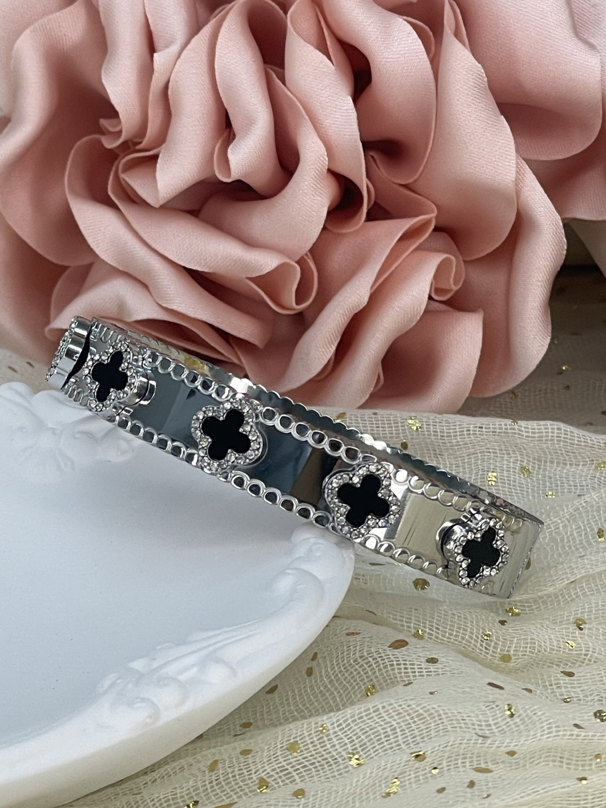 Brazalete Rígido Trébol Noir