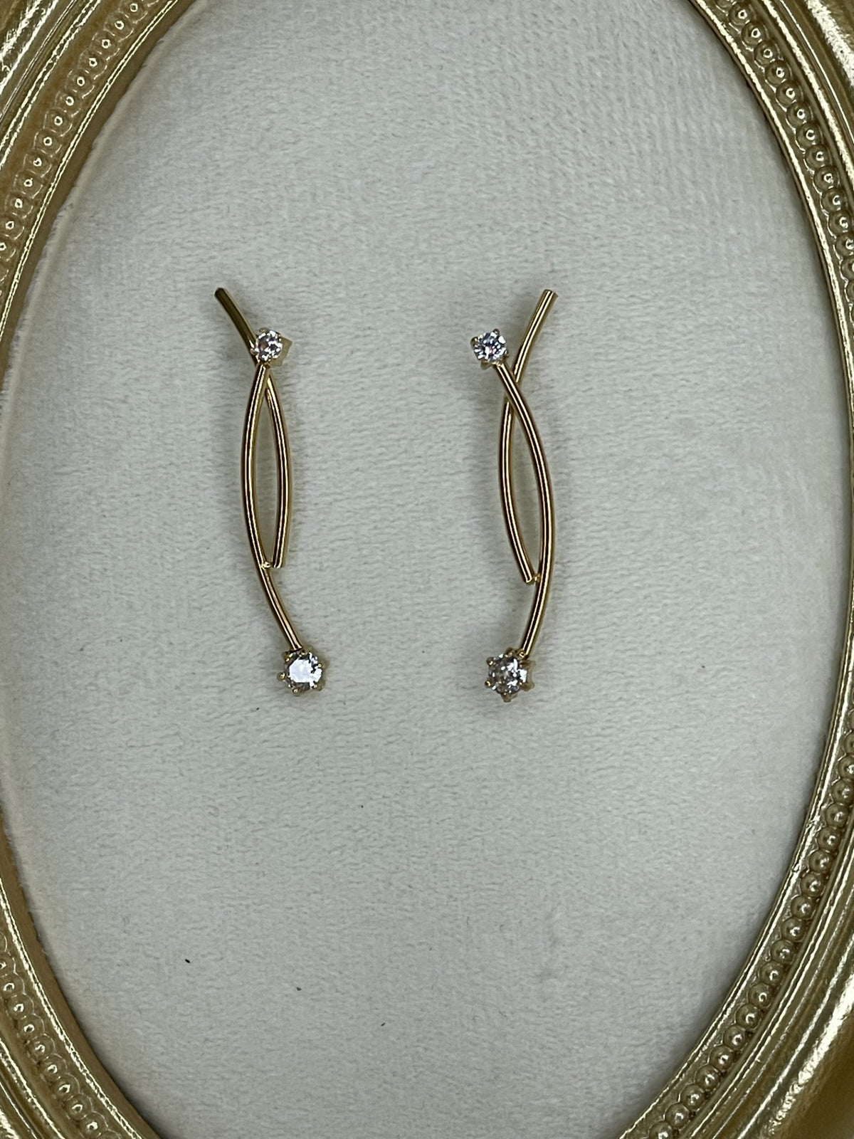Pendientes Trepadores Dorados Aura con Circonitas