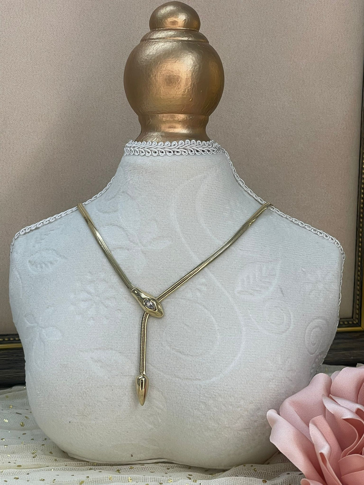 Collar de Serpiente "Serpenti" en Dorado con Cristales