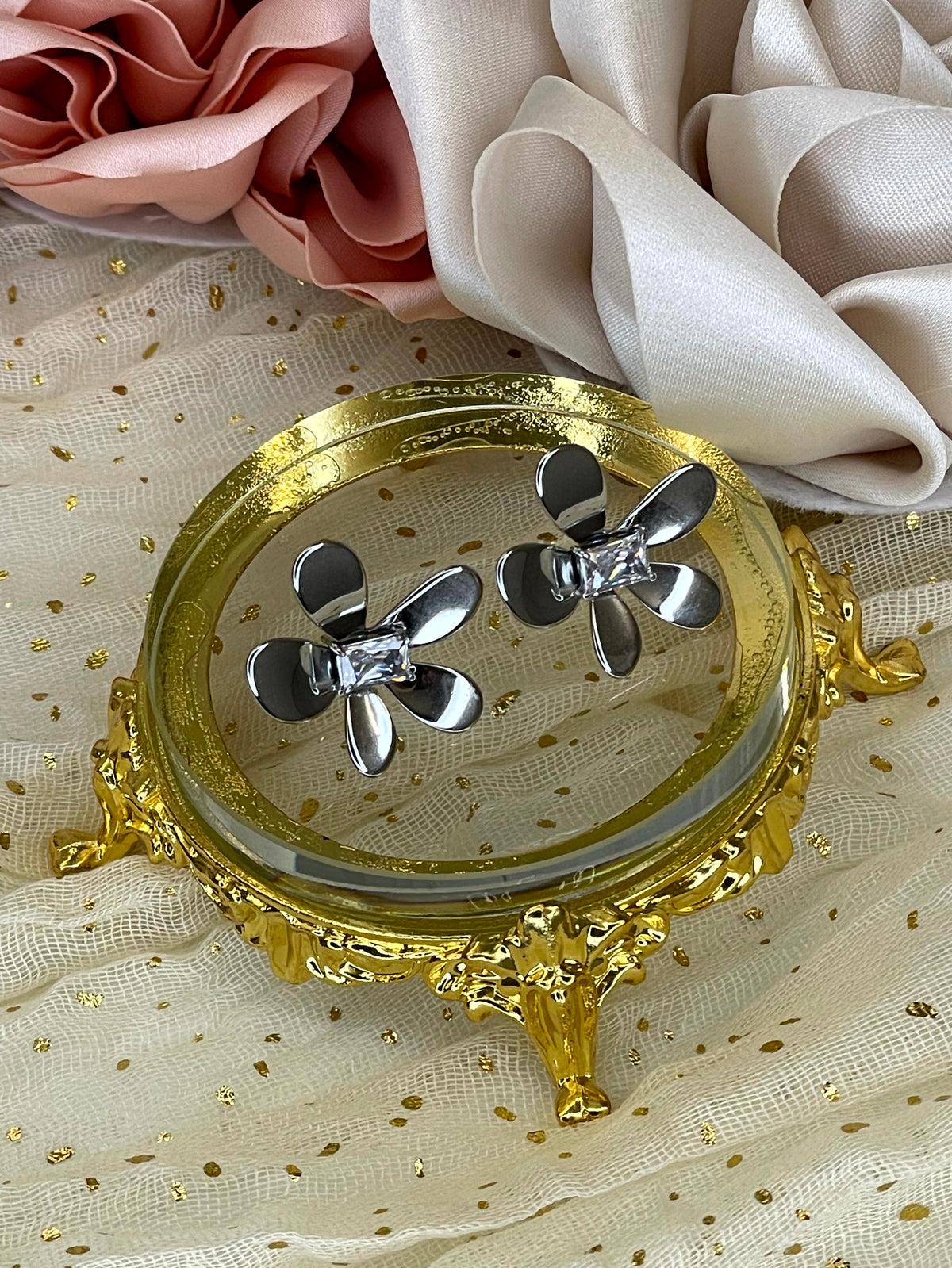 Pendientes Magnolia con Circonita Central