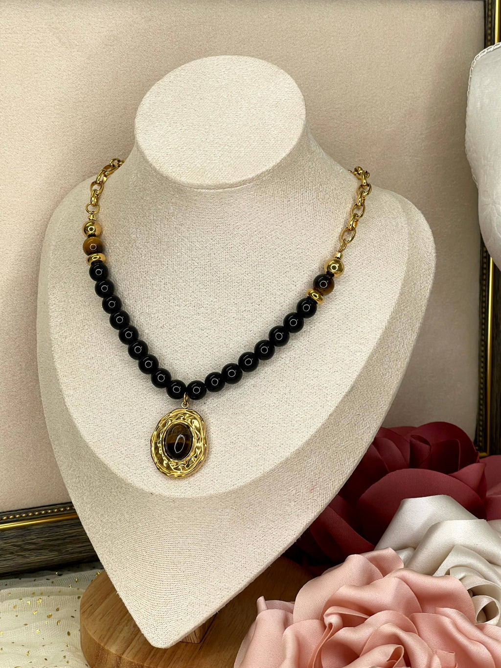 Collar Medallón Ojo de Tigre & Ónix
