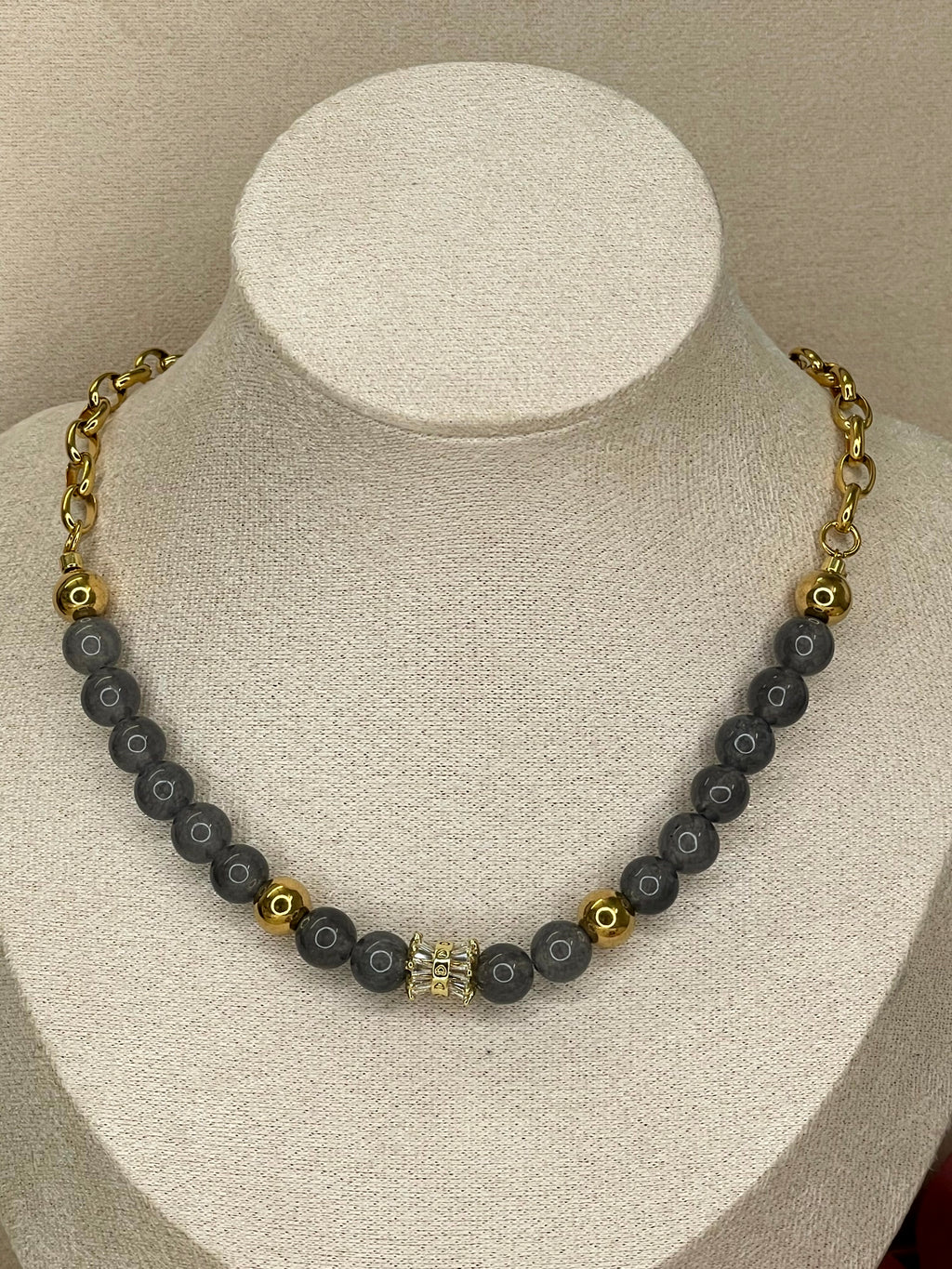 Collar Gris Imperial