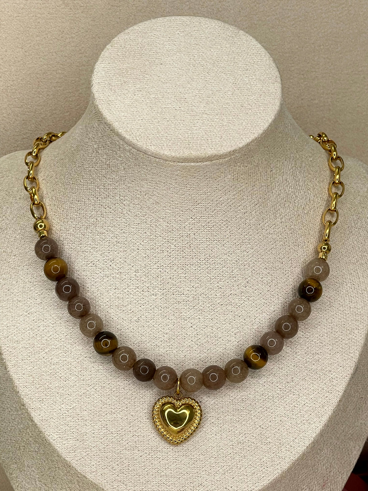 Collar Tierra y Corazón